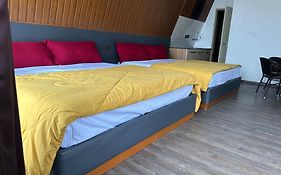 Kodai Trek Inn